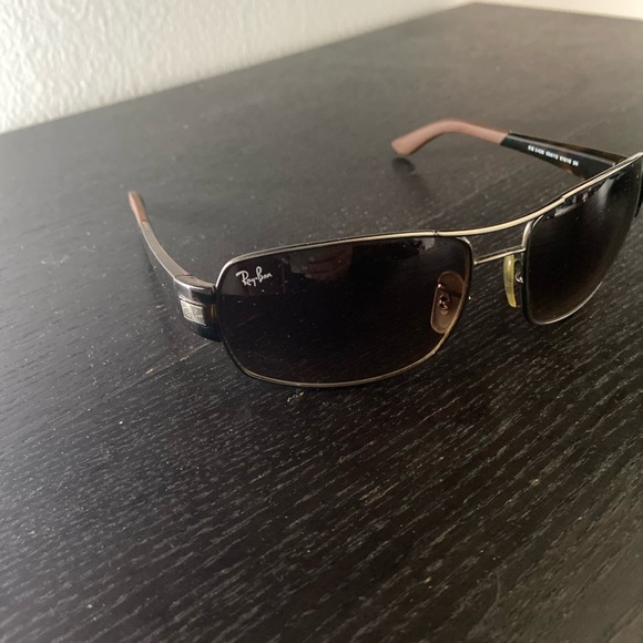 Ray Ban Sunglasses - Picture 5 of 5
